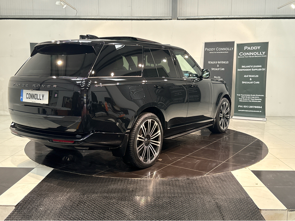 2026 Land Rover Range Rover - image 12