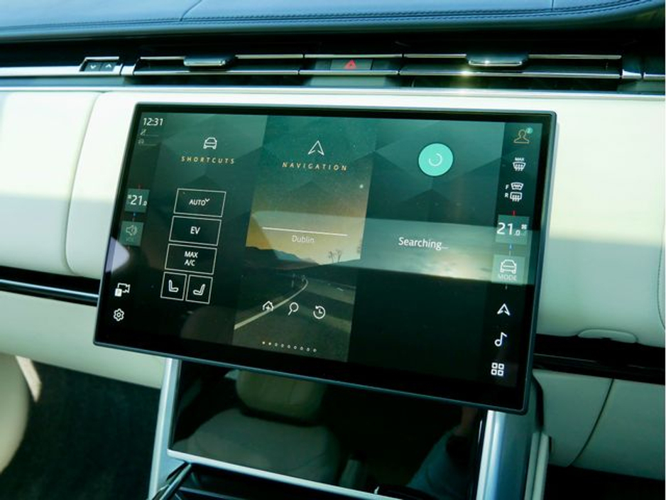 2025 Land Rover Range Rover - image 20