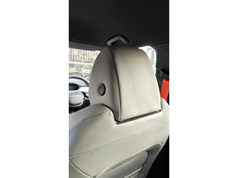 2025 Skoda Elroq 85 WITH LODGE INTERIOR+€700+ 21" SUPERNOVA ALLOYS- AS NEW EX DEMO MODEL €40,950