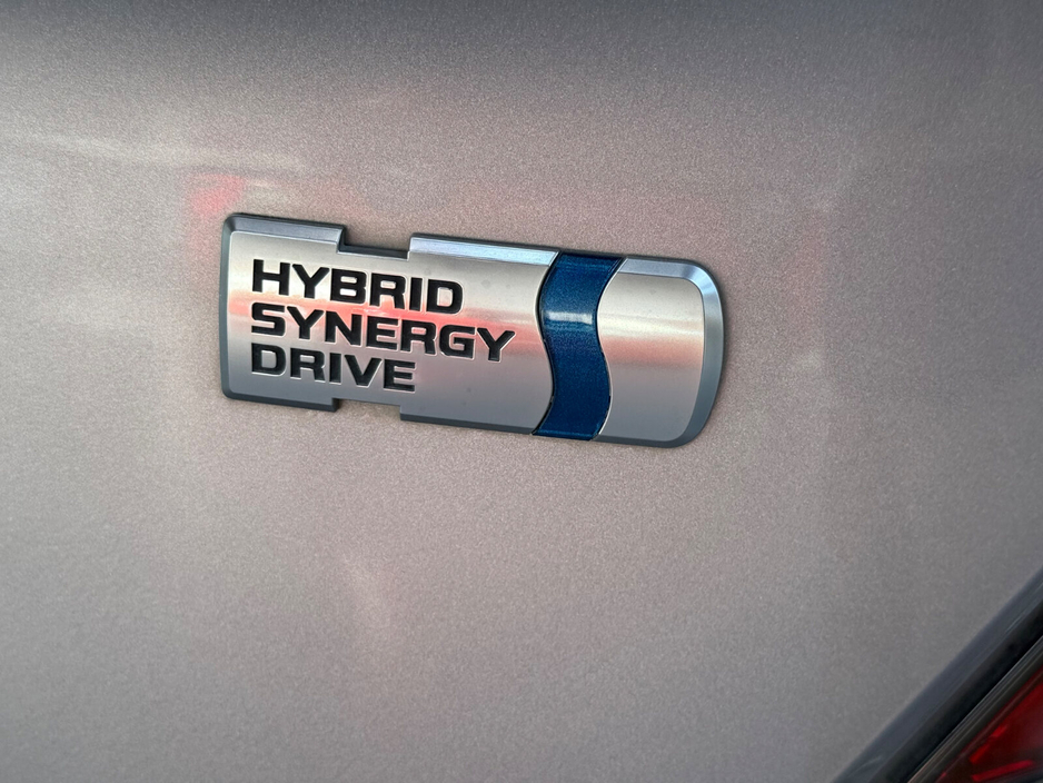 2017 Toyota C-HR - image 9