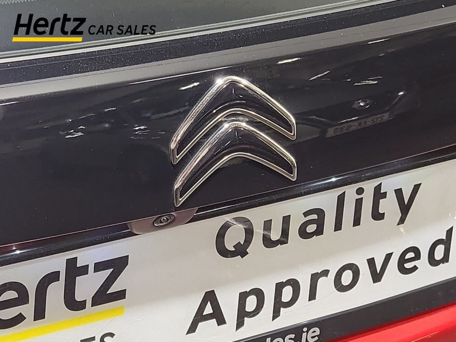 2023 Citroen C4 - image 10