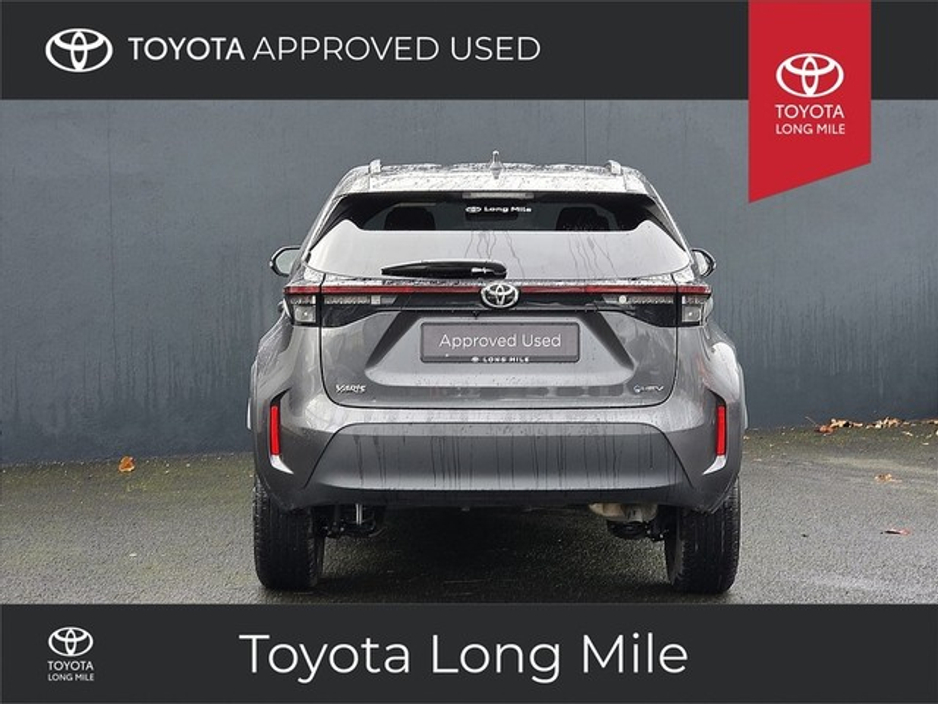 2025 Toyota Yaris Cross 1.5 Hybrid Luna Sport 5dr €33,449