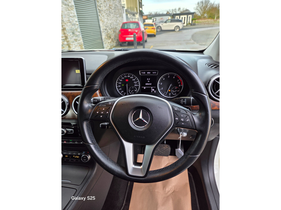 2012 Mercedes-Benz B Class B 180 BE Classic €8,950