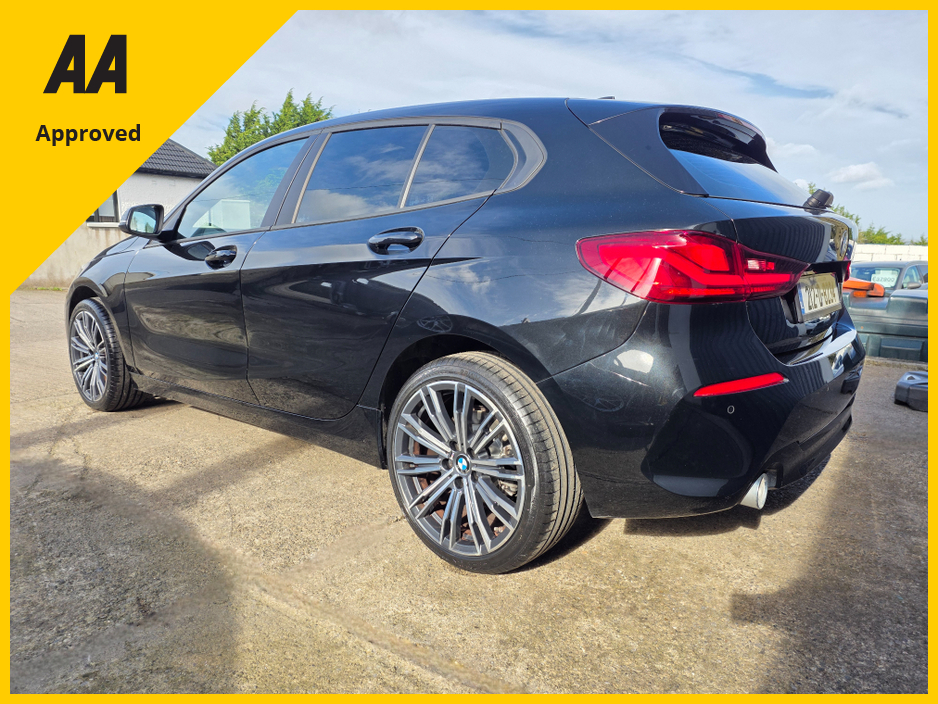 2021 BMW 1 Series - image 5