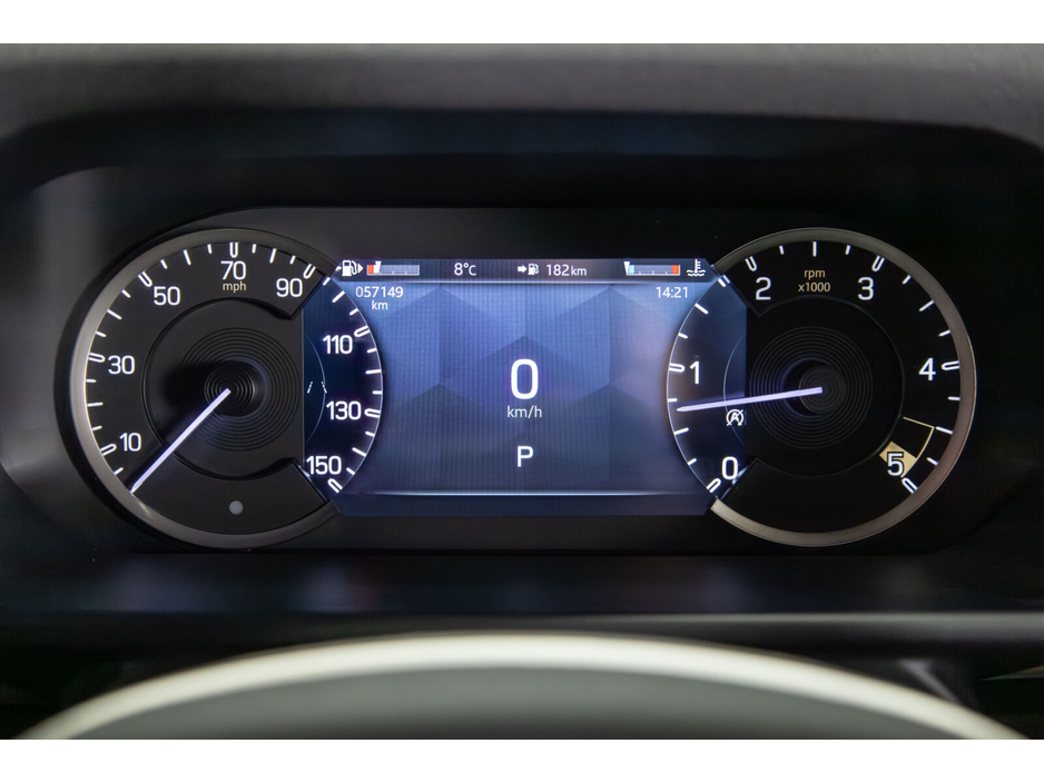 2022 Land Rover Defender  €56,911