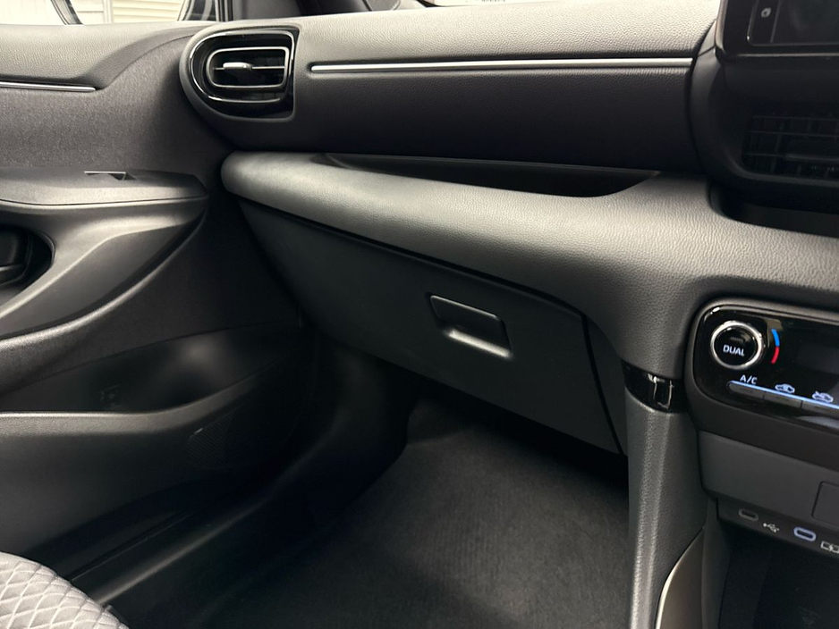 2026 Mazda Mazda2 - image 18