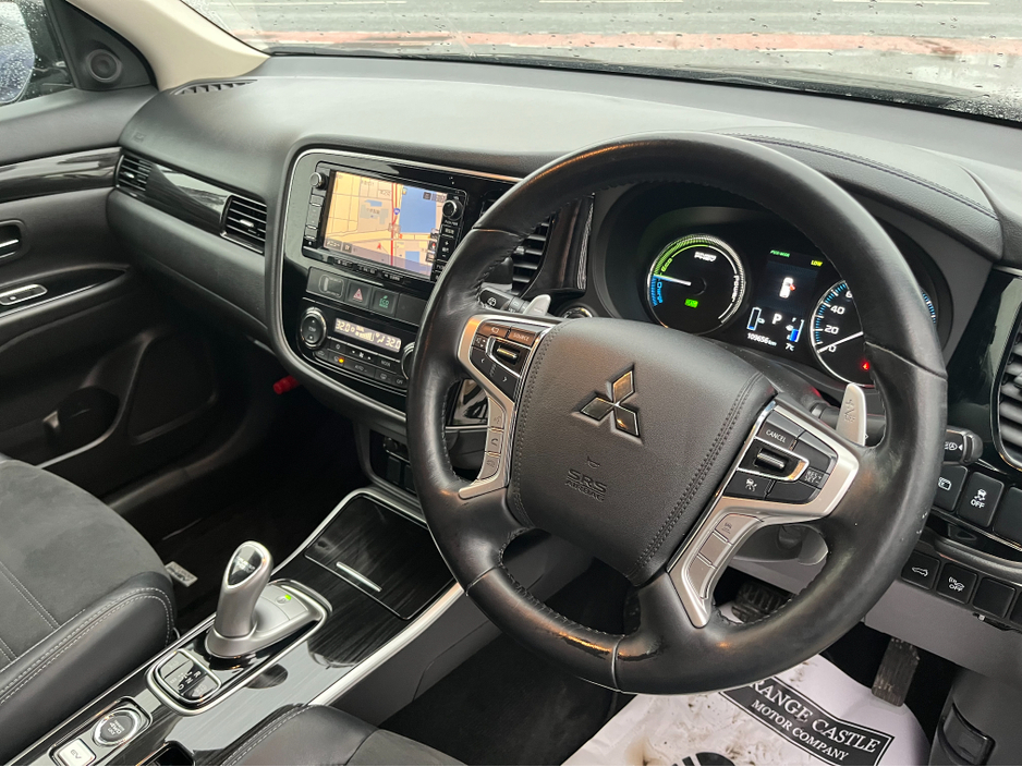 2017 Mitsubishi Outlander 2.0 PHEV AUTO LOW KMS €17,450