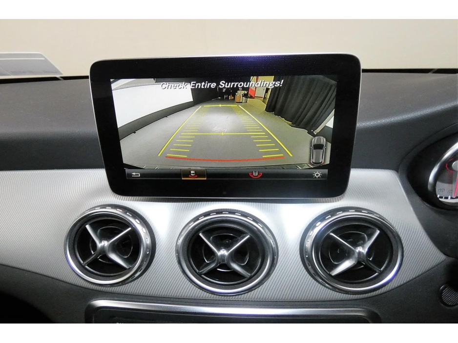 2016 Mercedes-Benz GLA Class GLA 180 *POWERED TAILGATE*HALF LEATHER*REVERSE CAM*PARK SENSORS* €18,690