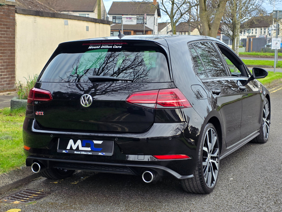 2020 Volkswagen Golf - image 7