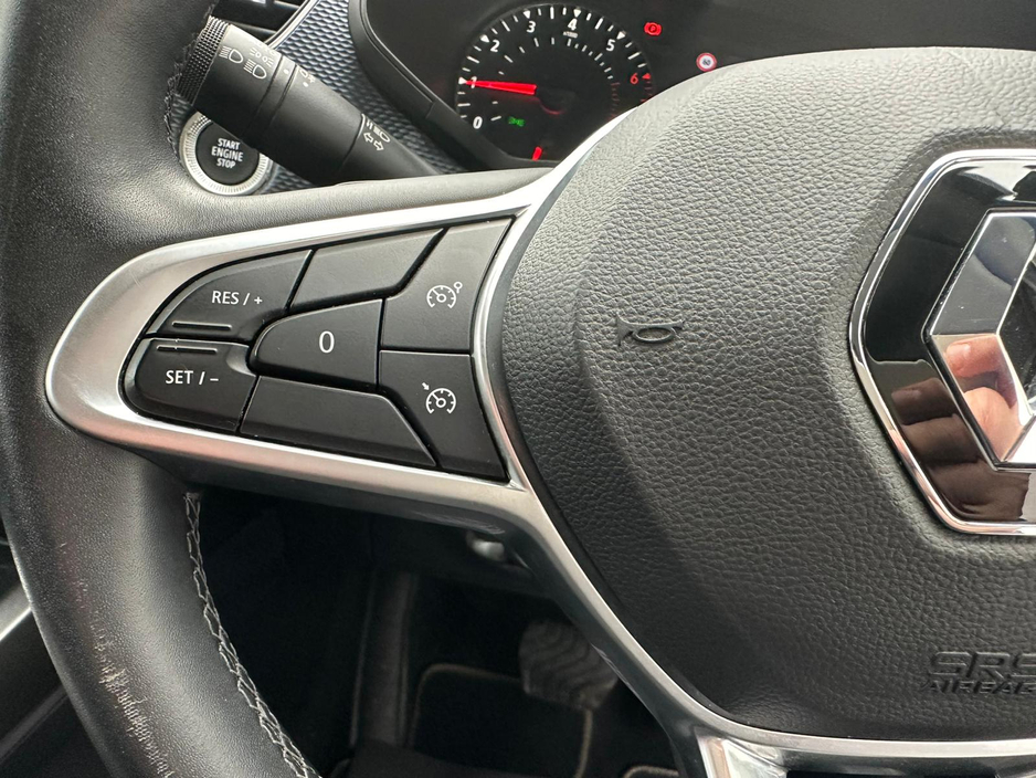 2023 Renault Arkana - image 23