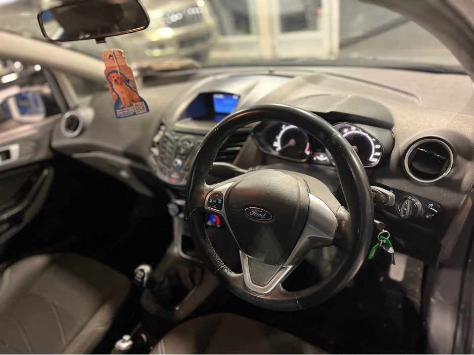 2016 Ford Fiesta MCA ZETEC 1.5 75PS M5 4DR 5DR €8,950