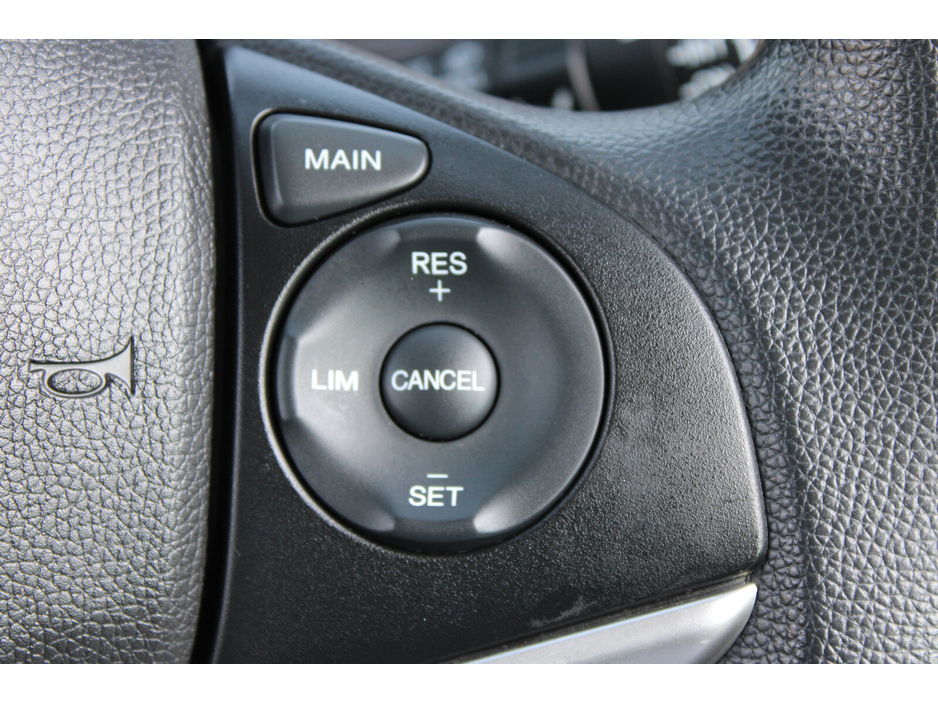 2017 Honda Jazz - image 19