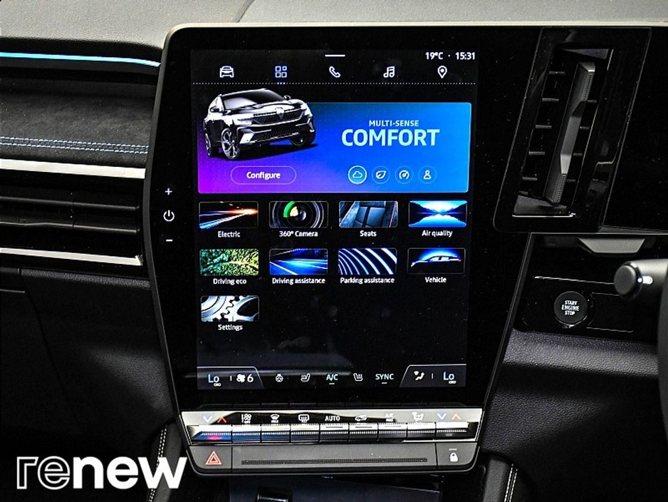 2024 Renault Austral E-TECH Hybrid 200 iconic esprit Alpine €39,950