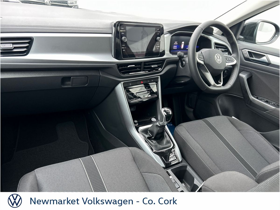 2026 Volkswagen T-Roc - image 27