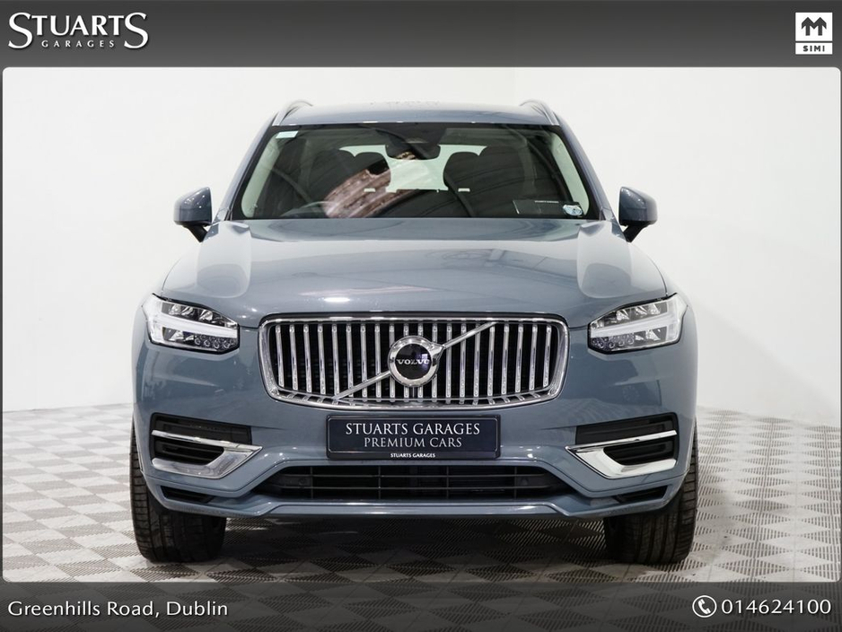 2023 Volvo XC90 - image 7