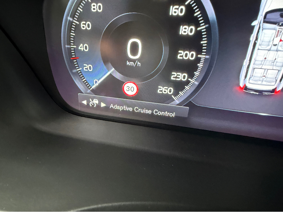 2020 Volvo XC90 ***SOLD***IMMACULATE TOP SPEC INSCRIPTION PRO T8 PHEV//MASSAGE SEATS//ADAPTIVE SUSPENSION//VERY LOW MILEAGE//SIMI AND AA DEALER