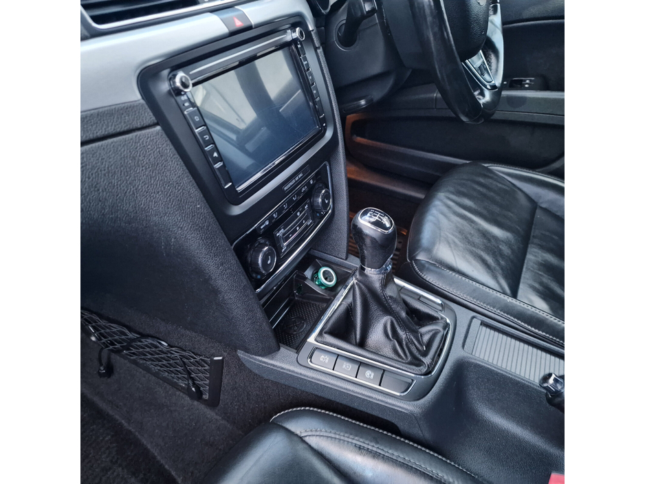 2013 Skoda Superb 2.0 TDI 170hp Elegance €7,450