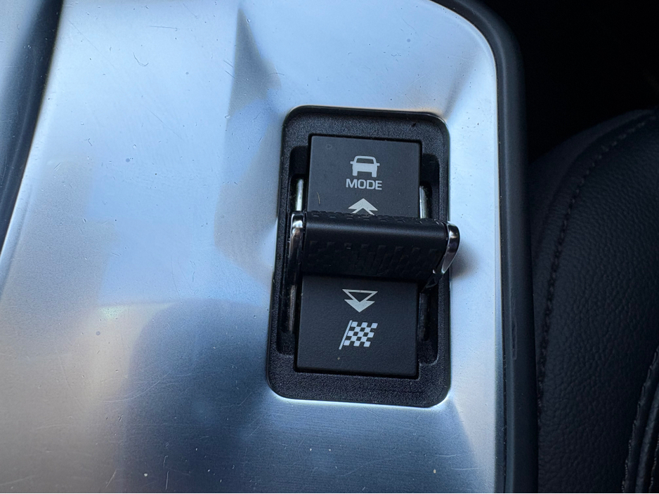 2019 Jaguar E-Pace - image 15