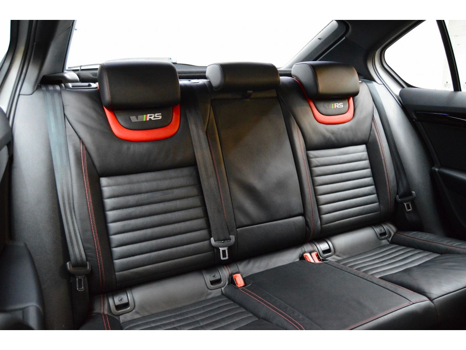 2015 Skoda Octavia RS 2.0TSI 230HP