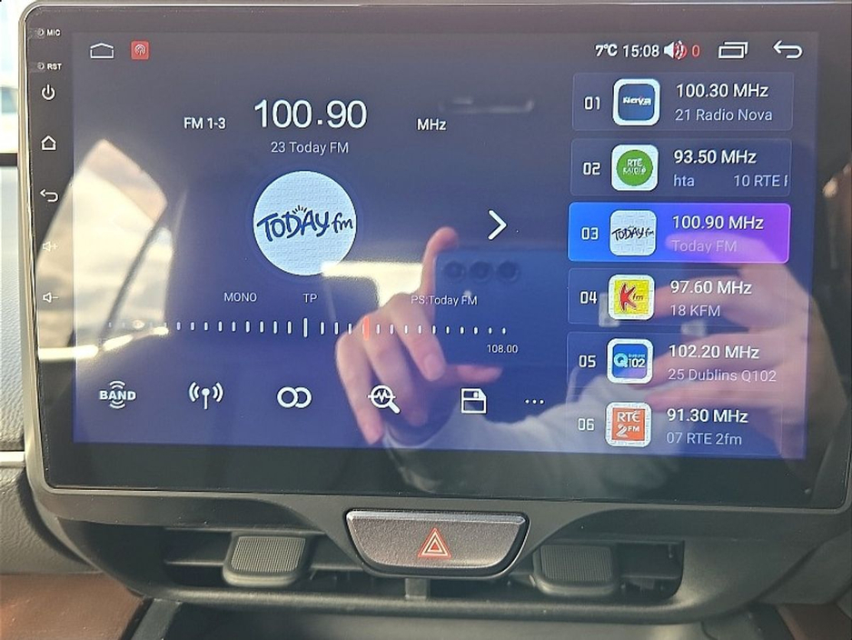 2021 Toyota Yaris Cross - image 12