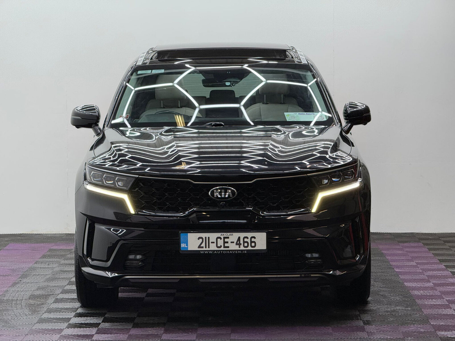 2021 Kia Sorento - image 2