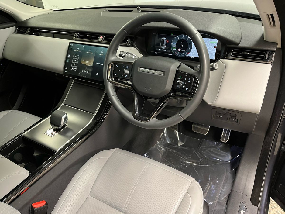 2024 Land Rover Range Rover Velar - image 9