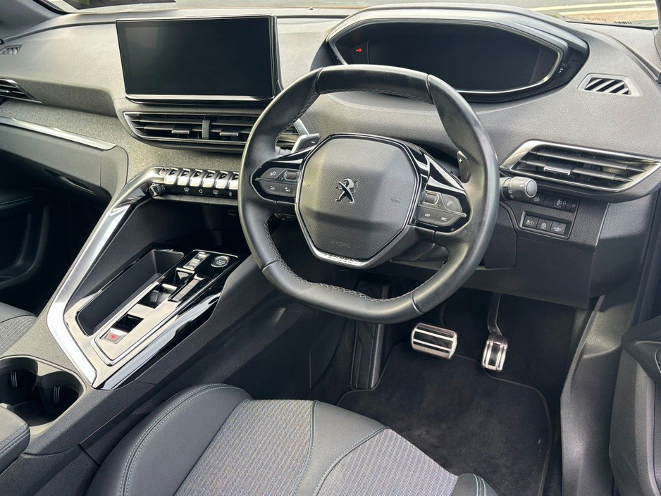 2023 Peugeot 3008 ALLURE PREMIUM+ PHEV €29,995