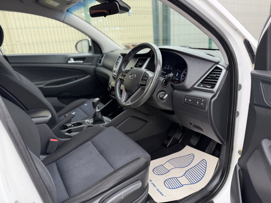 2016 Hyundai Tucson - image 7