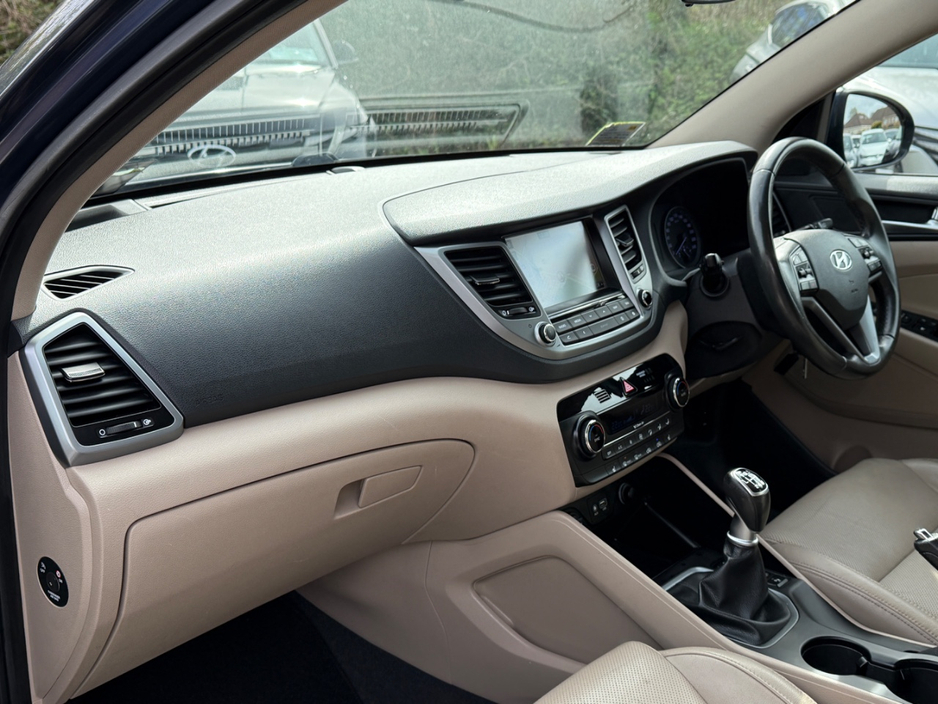 2017 Hyundai Tucson - image 28