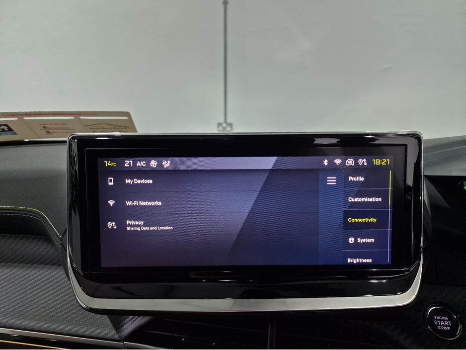 2024 Peugeot 2008 EV GT (50KWH BATTERY) AUTOMATIC **ONE OWNER / TOP SPEC / APPLE CARPLAY / CRUISE CONTROL / HALF LEATHER / KEYLESS ENTRY / REVERSE CAMERA / WIRELESS PHONE CHARGING / PEUGEOT WARRANTY 03|2027** €25,900