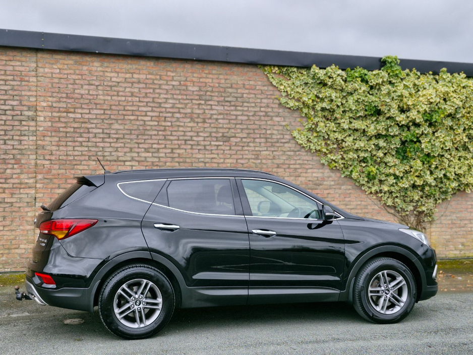 2017 Hyundai Santa Fe - image 15