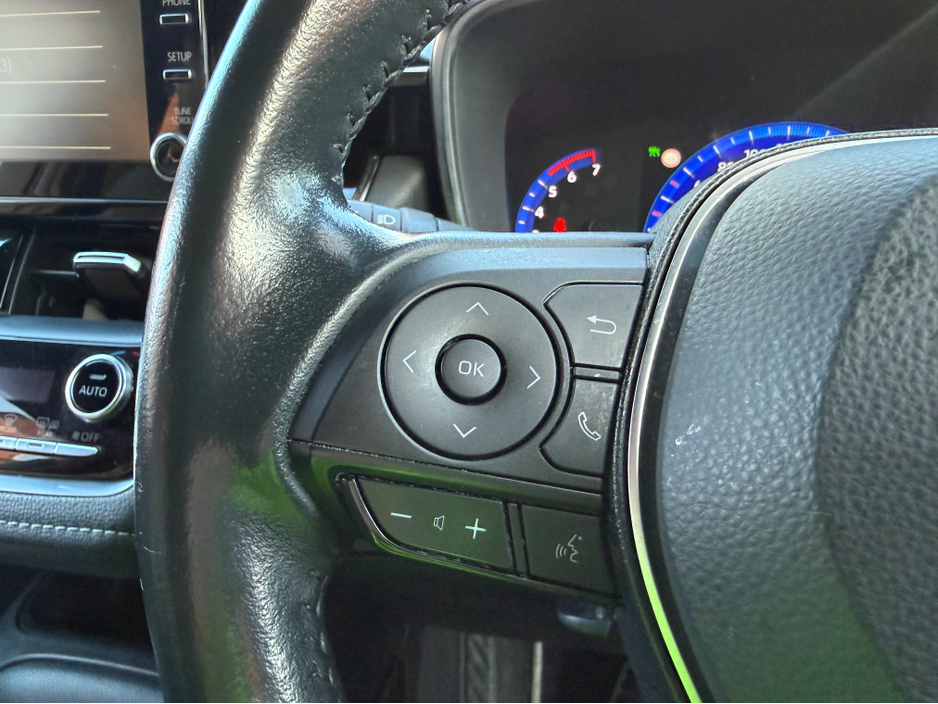 2022 Toyota Corolla 1.8 Hybrid Luna, New Nct 01/2028, Full Service History (16 Stamps!), Reversing Camera, Bluetooth, Cruise Control, Lane Assist, A/C, Alloys, Parking Sensors, 5 Door, Finance Available, Service Included €15,750