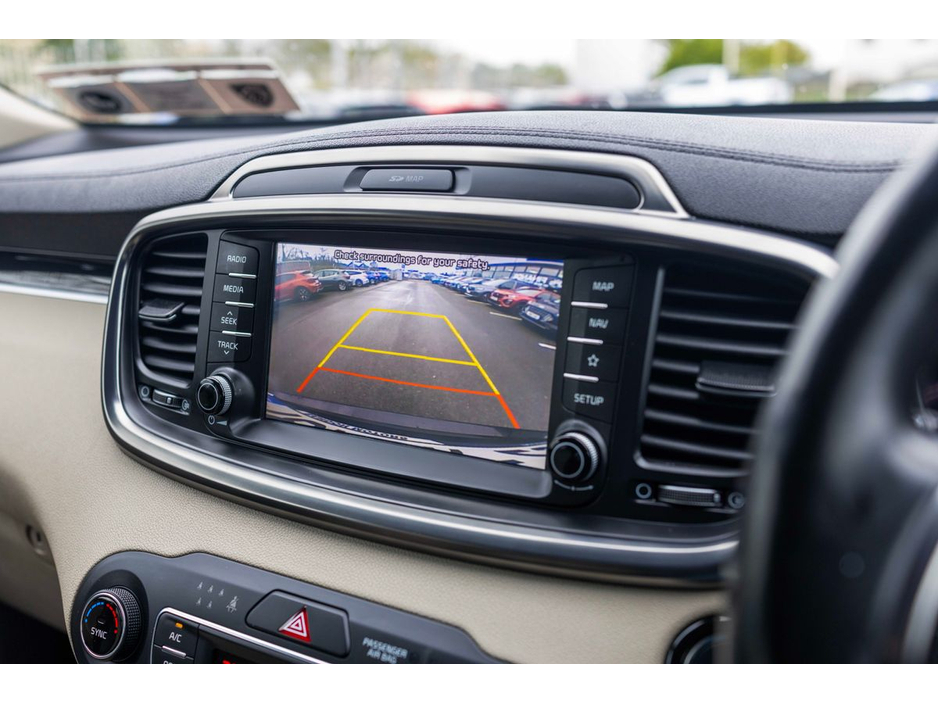 2018 Kia Sorento - image 17