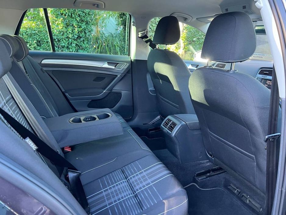 2015 Volkswagen Golf LOUNGE EDITION 1.2 TSI AUTO // NEW 19" R-LINE ALLOYS // REVERSE CAMERA // NEW NCT 03/27 €14,900