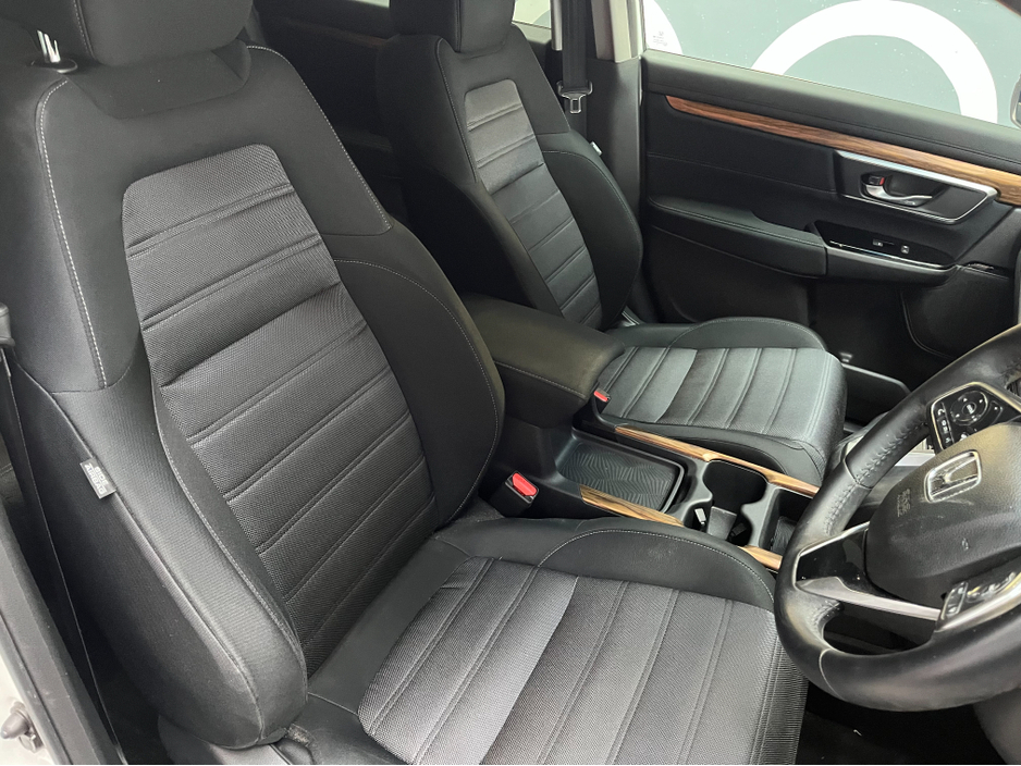 2019 Honda CR-V €26950 2019 HONDA CR-V EX HYBRID 2.0 AUTOMATIC / CRUISE CONTROL / REVERSE CAMERA / ELECTRIC MEMORY & HEATED SEATS €26,950