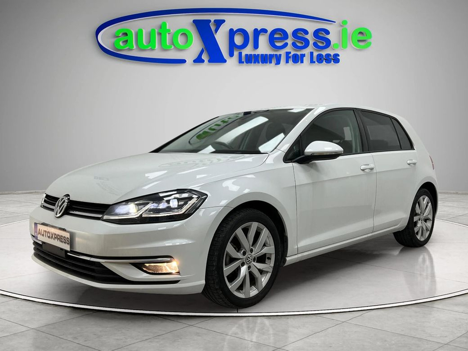 2018 Volkswagen Golf - image 5