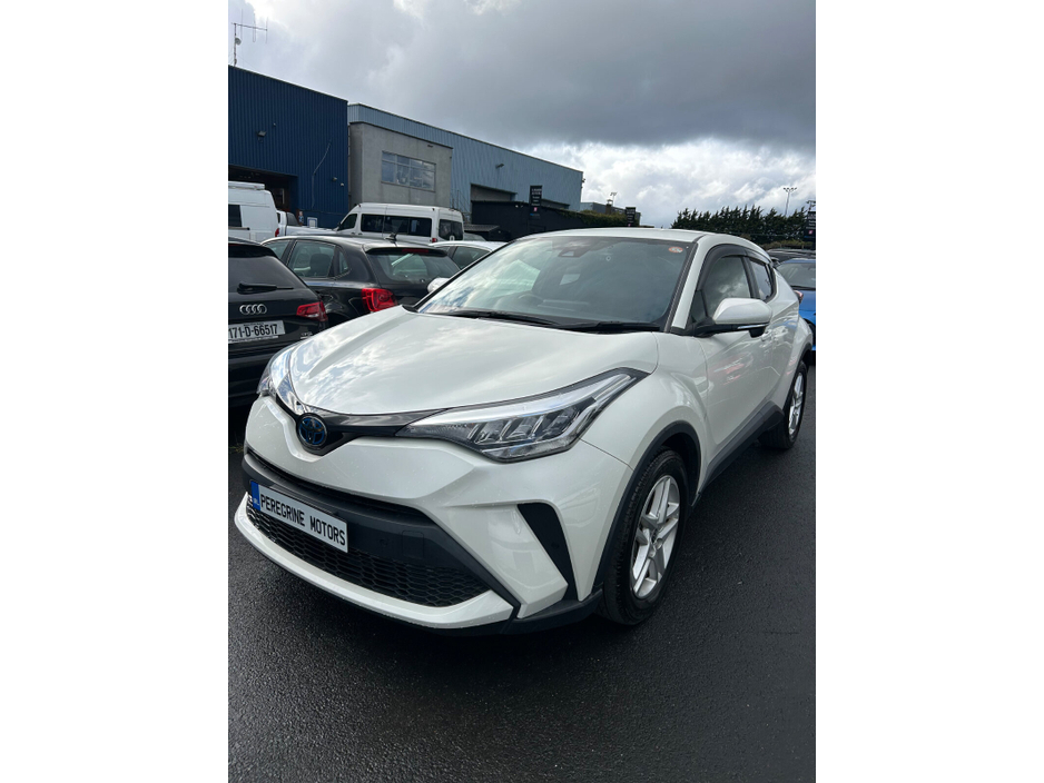 2020 Toyota C-HR - image 2