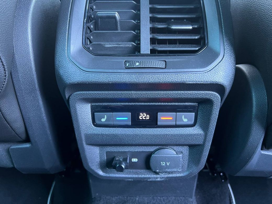 2018 Volkswagen Tiguan HIGHLINE 2.0 TDI 4MOTION // LEATHER HEATED SEATS // DIGITAL CLUSTER //360 SURROUND PARKING CAMERAS €26,900