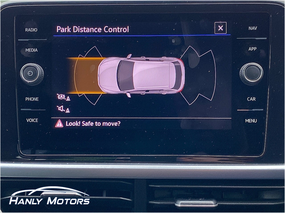 2024 Volkswagen T-Roc - image 17