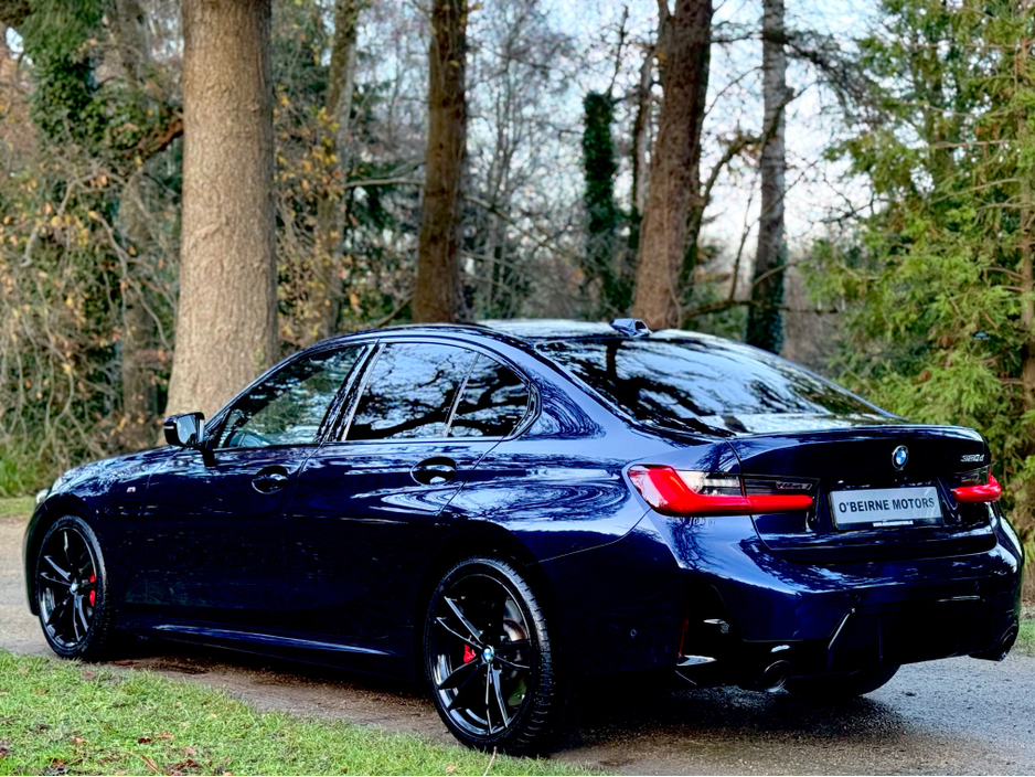 2024 BMW 3 Series - image 38