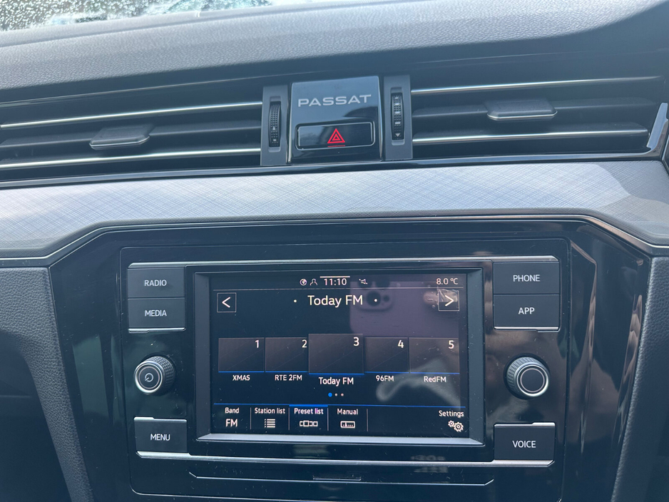 2020 Volkswagen Passat - image 20