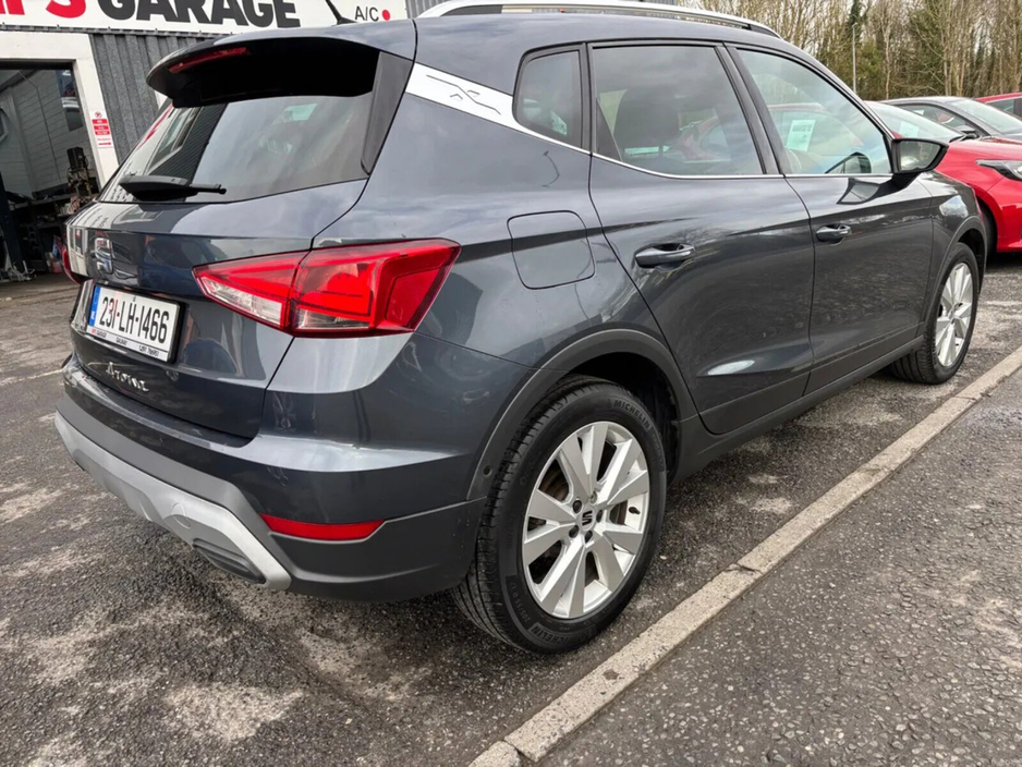 2023 SEAT Arona - image 5