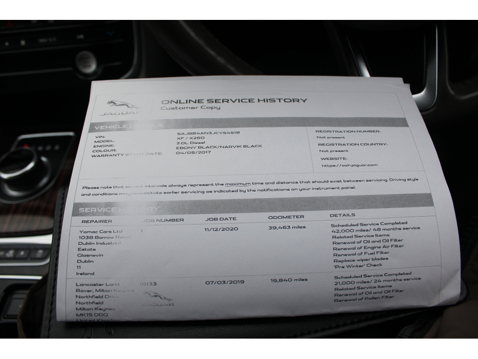 2017 Jaguar XF - image 13