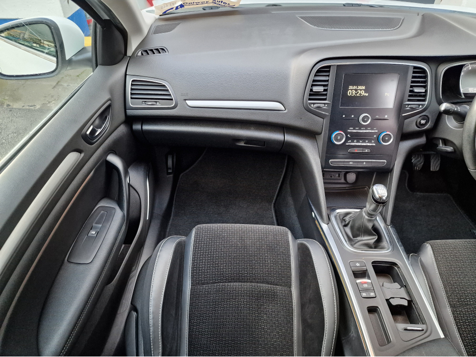 2017 Renault Megane LOW MILEAGE-1.2 DYNAMIQUE-HIGH SPEC €10,950