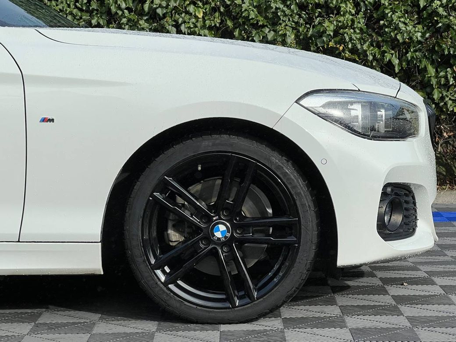 2018 BMW 1 Series - image 9