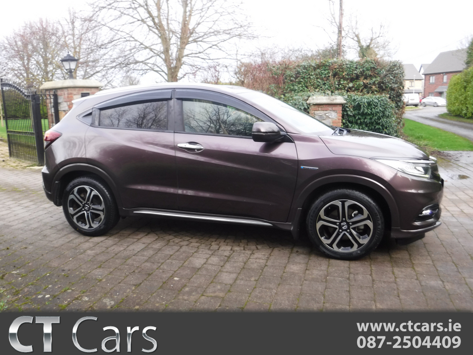 2018 Honda Vezel - image 2