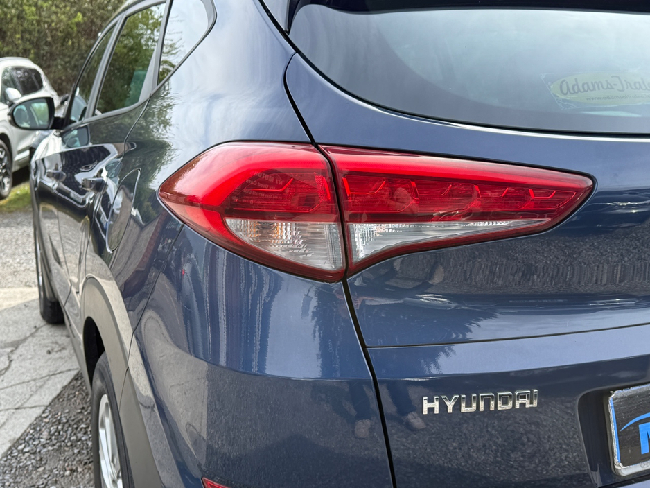 2017 Hyundai Tucson - image 31