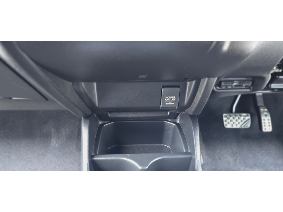 2015 Honda Fit - image 18