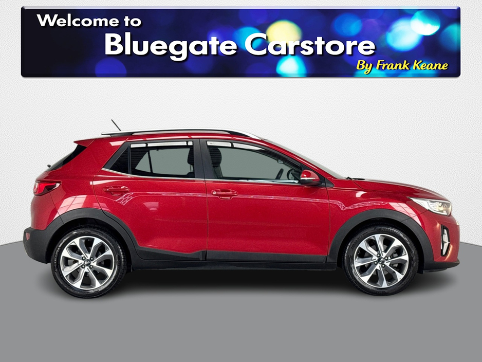 2021 Kia Stonic - image 2