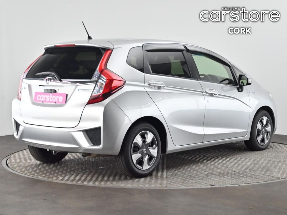 2017 Honda Fit FIT DAA-GP5 HYBRID 5DR AUTO €12,880